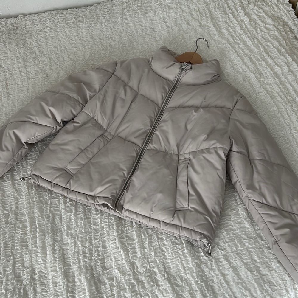 Beige puffer jacket